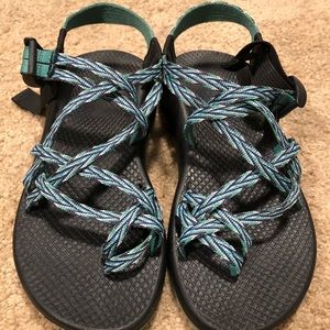 Chaco’s W7 teal.